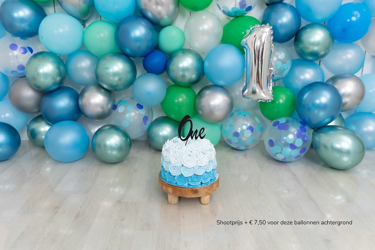 Fotografie Ine cakesmash achtergrond ballonnen blauw wildone